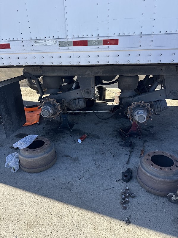 Gersson's Truck Repair shop photo